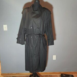 Vintage London Fog Towne Trench Coat - Plaid Lining 20WP